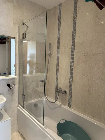 Spacious sea-view apartment in Rafailovici — 122 m², garage included — photo 5